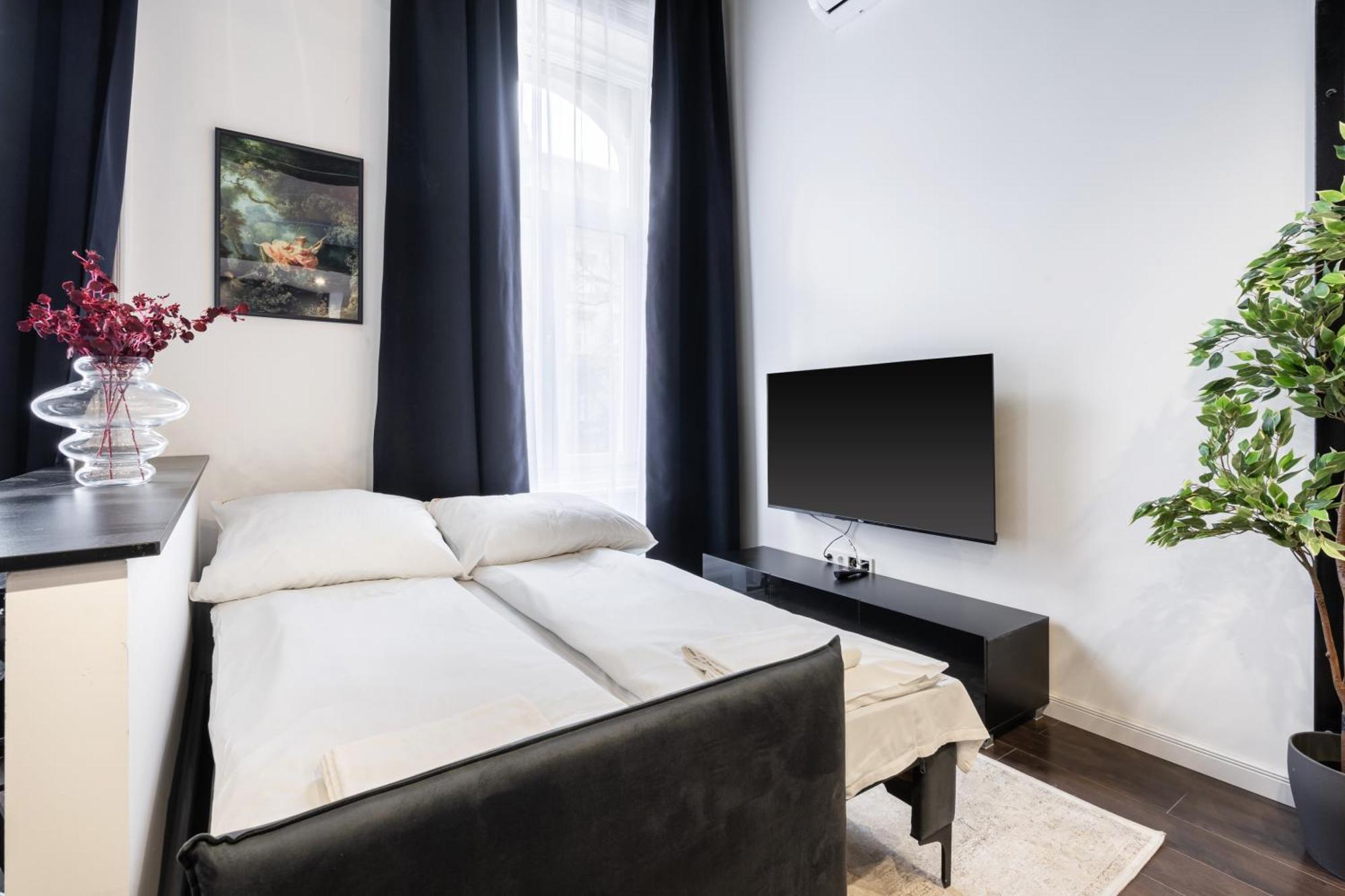 E41 - Trendy Boutique Apartments - Prime Spot By Bqa Budapest Room photo