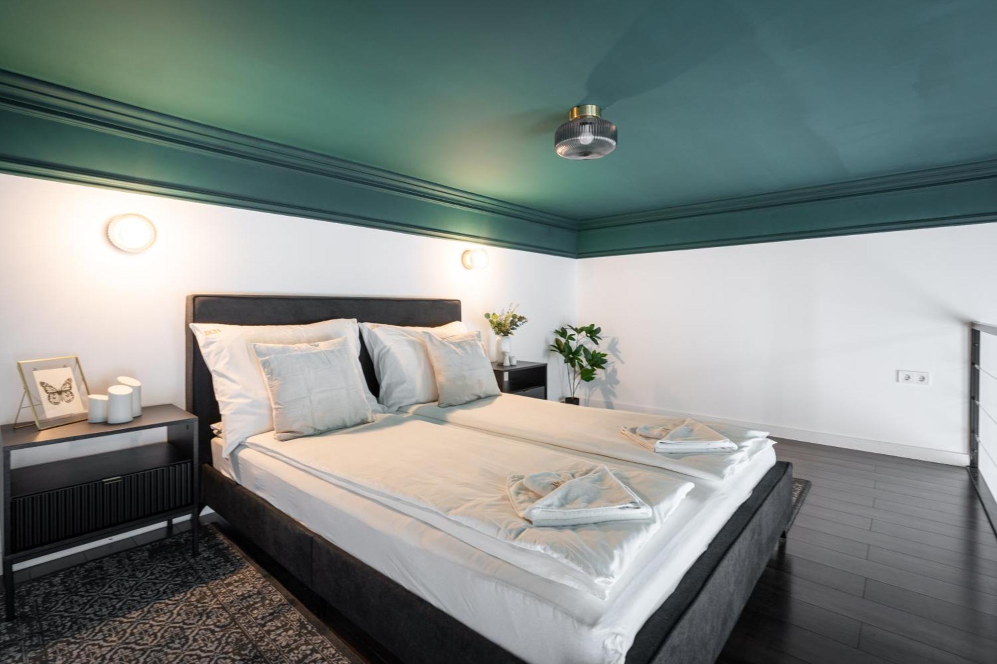 E41 - Trendy Boutique Apartments - Prime Spot By Bqa Budapest Room photo