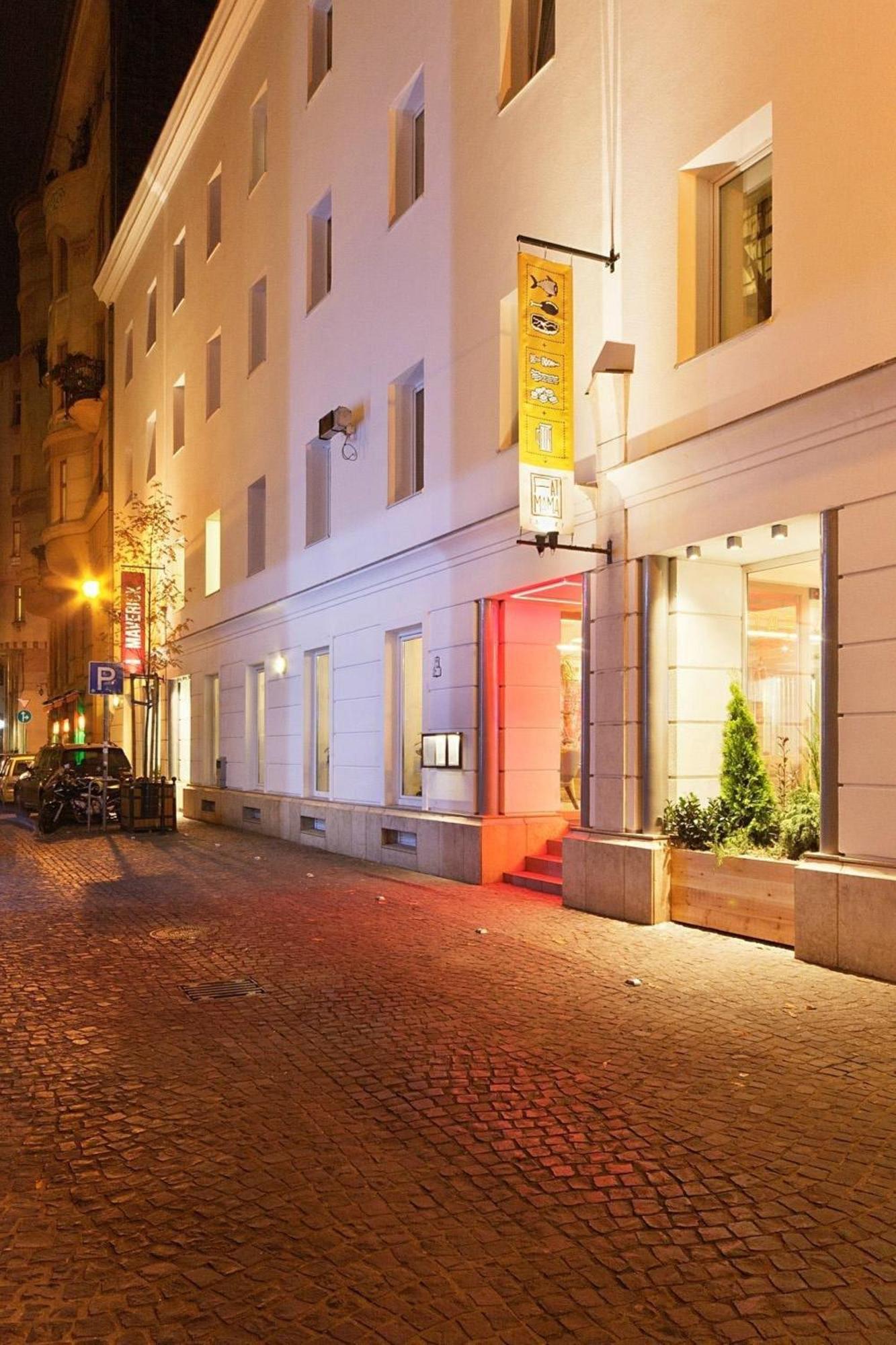 E41 - Trendy Boutique Apartments - Prime Spot By Bqa Budapest Exterior photo